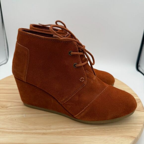 Toms Boots Womens 8 Rust Brown Lace Up Suede Wedge Heel Ankle Round Toe Boho - Picture 2 of 7